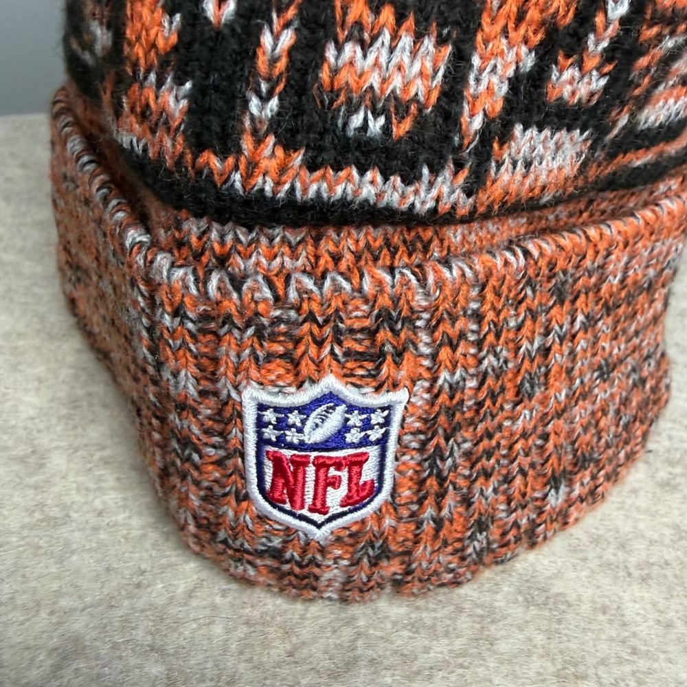 New Era Cincinnati Bengals 2025 NFL Sideline Knit Beanie Pom Hat Orange Black - Picture 5 of 7